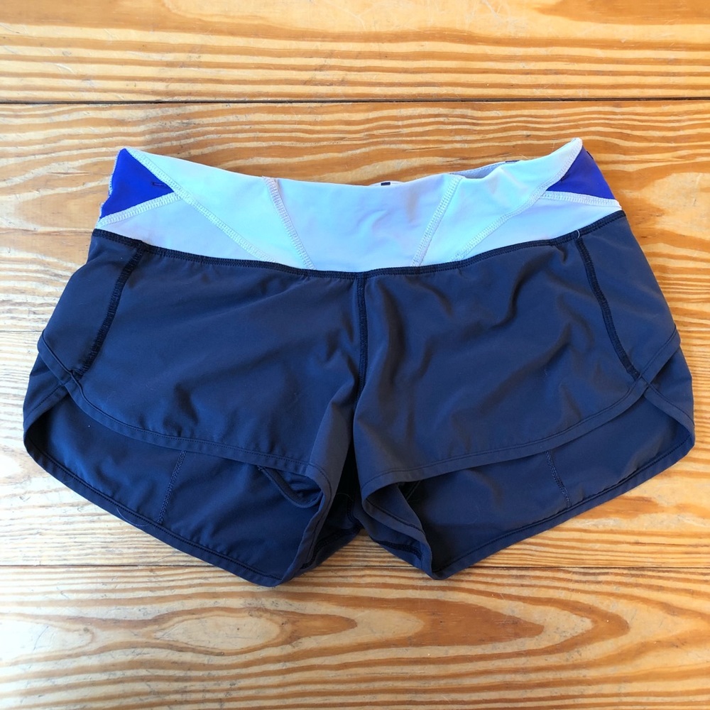 Lululemon Charcoal Gray Shorts 6 | 2.5 inch inseam